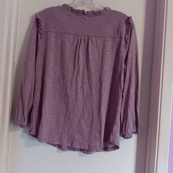 Women's  Beacon Apparel Lavender  Smocked Ruffle Knit Top Size M - Picture 6 of 7